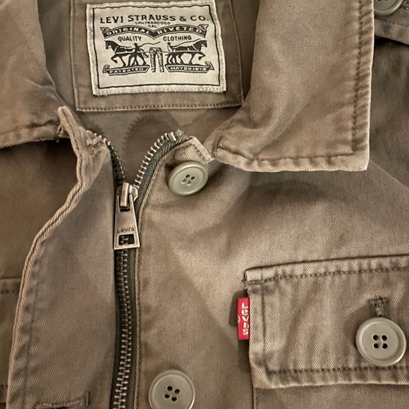 Levi’s Women’s Jacket - Small - Picture 2 of 6